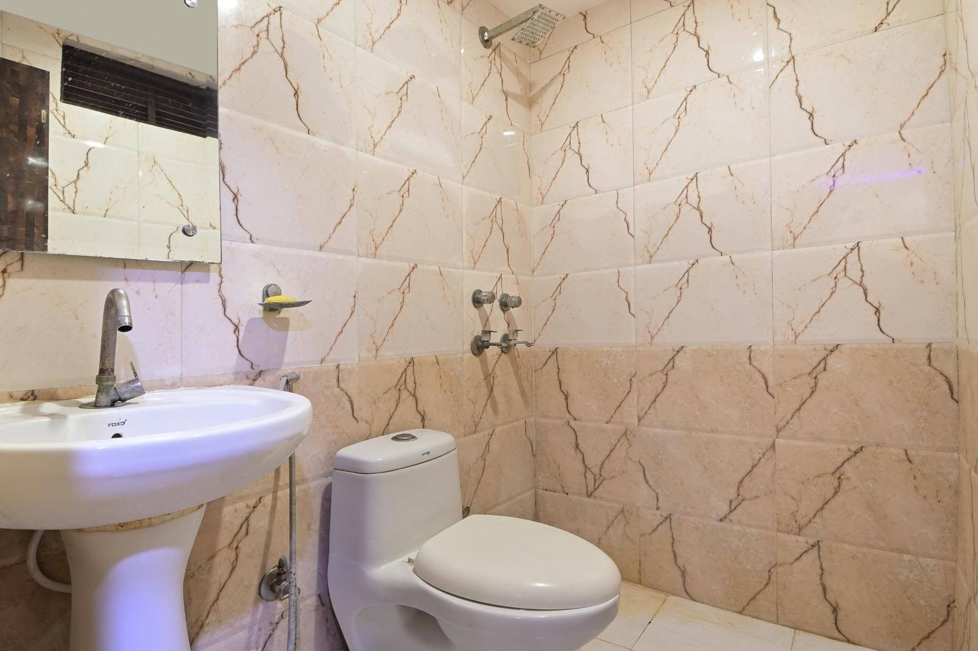 Hotel Glow Inn Paharganj-3 Mins Walk From New Delhi Railway Station Εξωτερικό φωτογραφία
